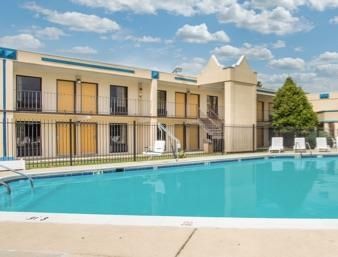 Super 8 By Wyndham Camp Springs/Andrews Afb Dc Area Hotel Facilities photo